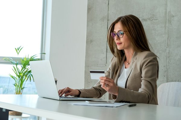 La banque en ligne: avantages et inconvénients dévoilés